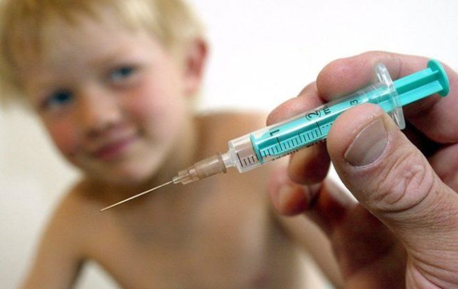 Что делать, если болит под лопаткой после вакцины от столбняка