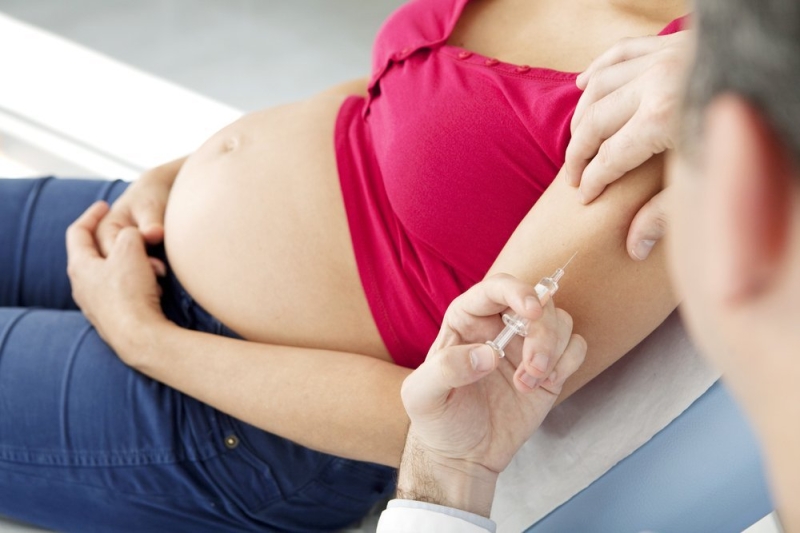 Специфическая профилактика гриппа у беременных: вакцинация