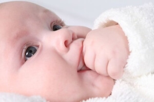 У новорожденных В мозге новорожденных