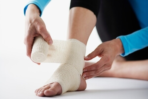 Поменять Перевязка ноги