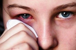 Травмирование глазика Повреждение глазика